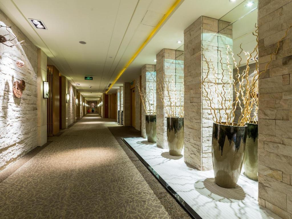 Huana Hotel Minhang Шанхай Экстерьер фото