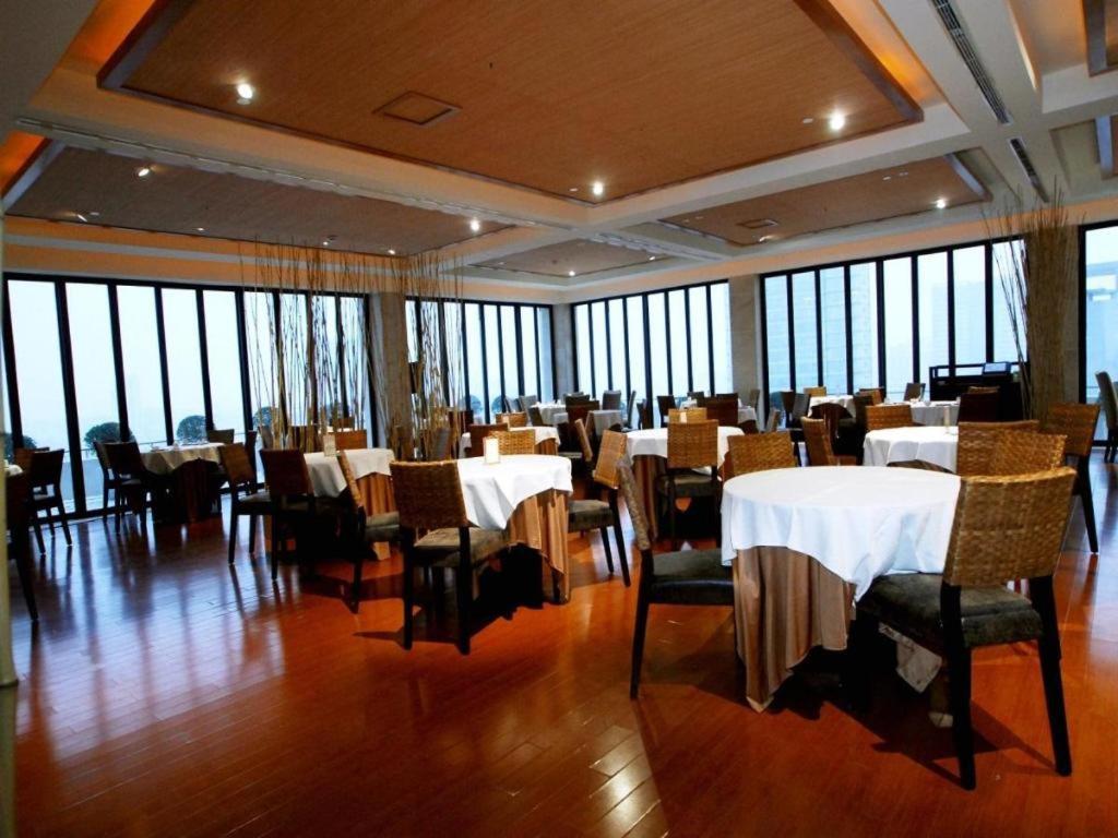 Huana Hotel Minhang Шанхай Экстерьер фото