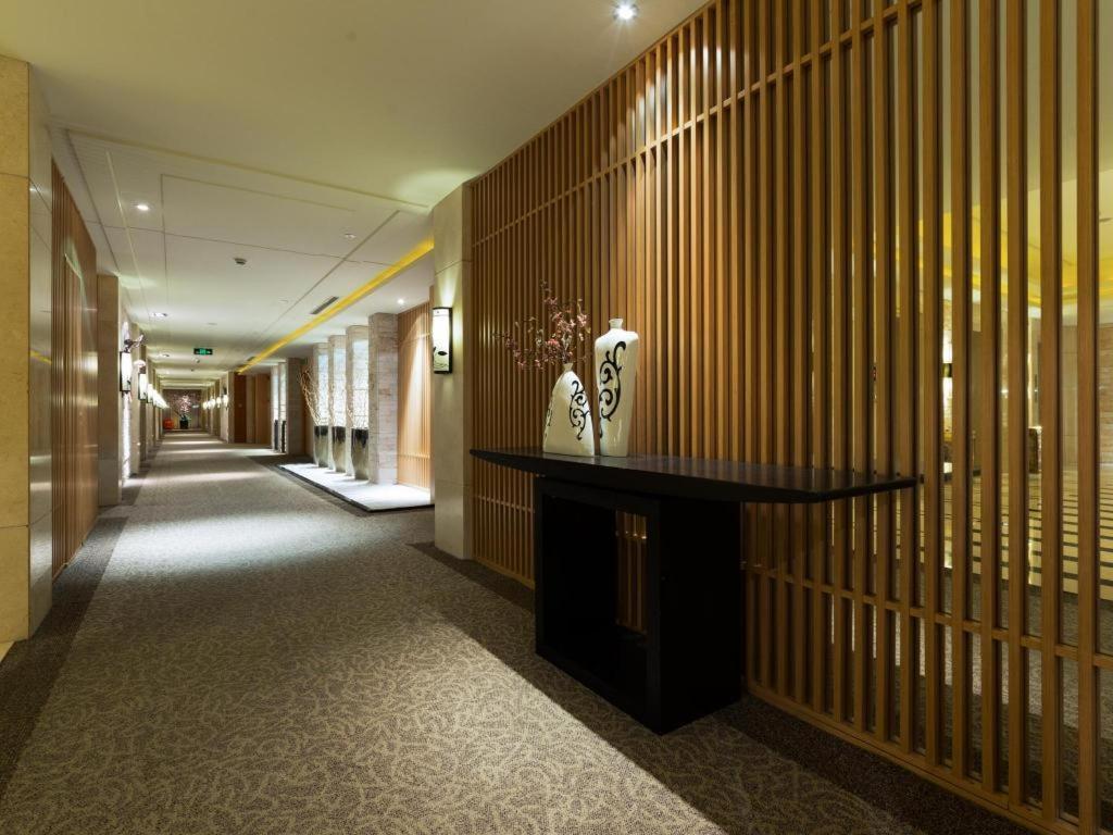 Huana Hotel Minhang Шанхай Экстерьер фото