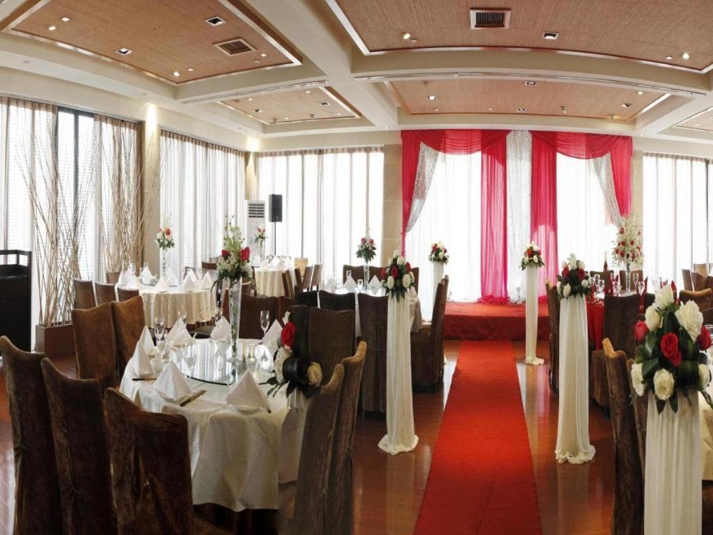 Huana Hotel Minhang Шанхай Экстерьер фото