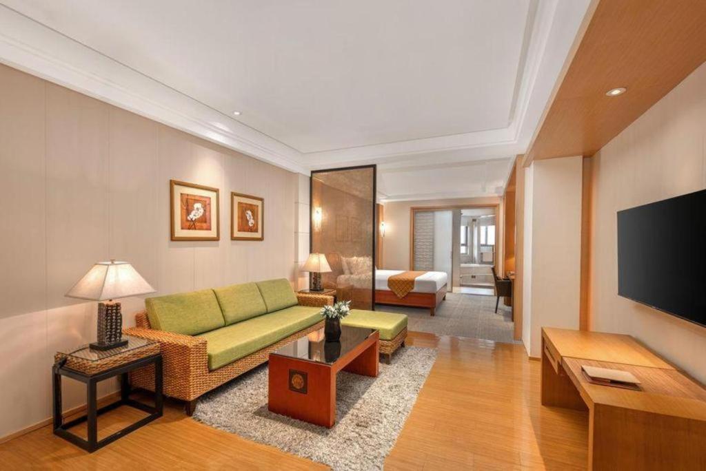 Huana Hotel Minhang Шанхай Экстерьер фото