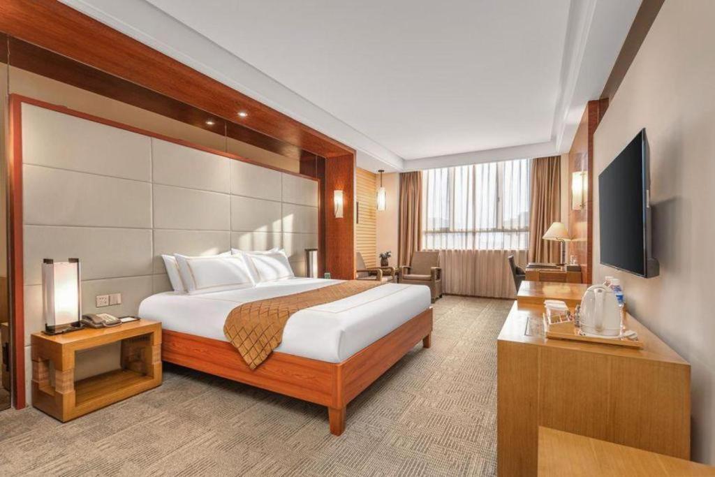 Huana Hotel Minhang Шанхай Экстерьер фото