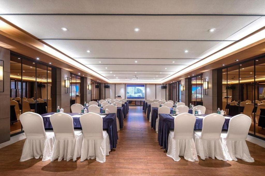Huana Hotel Minhang Шанхай Экстерьер фото